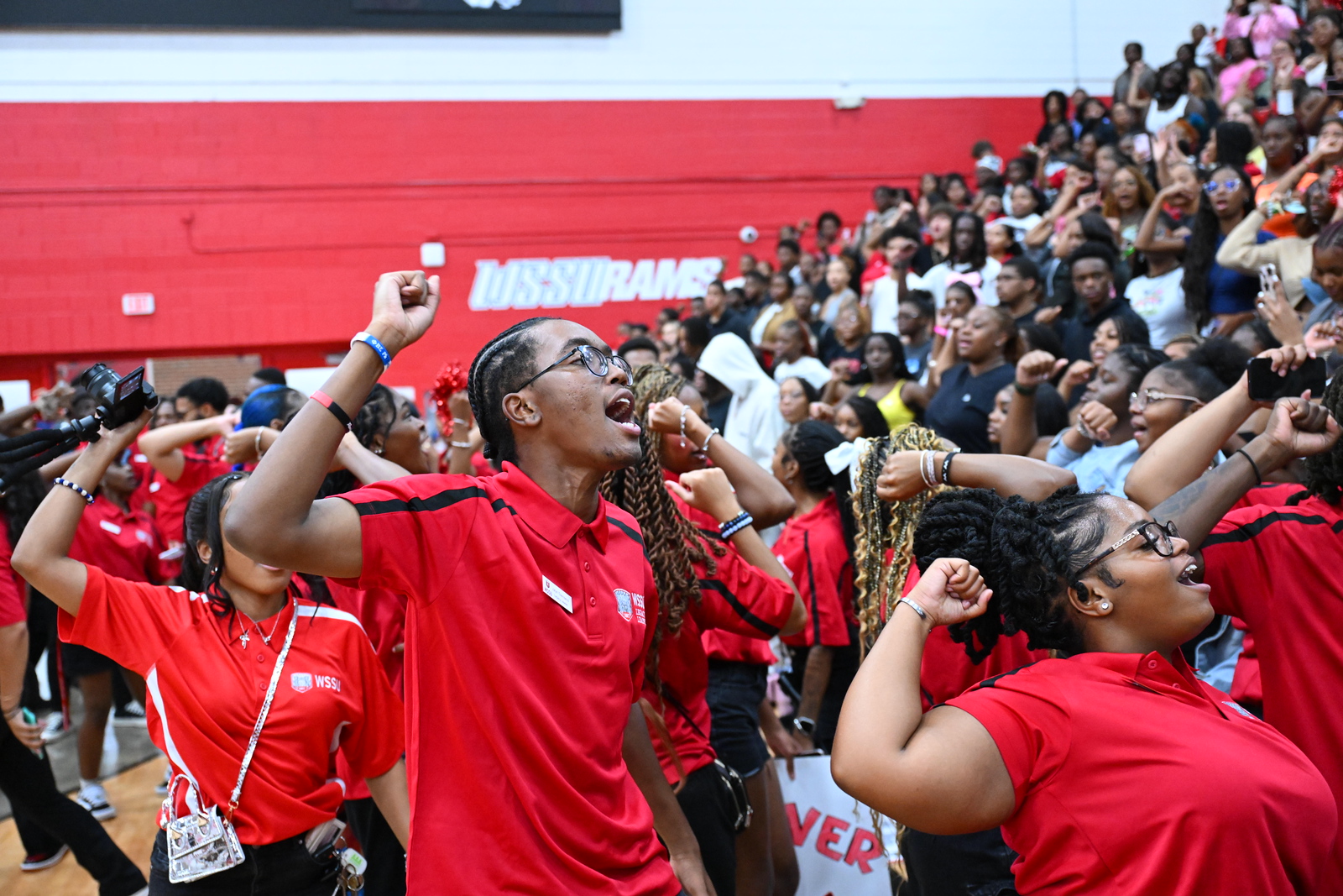 Legacy Leaders cheering